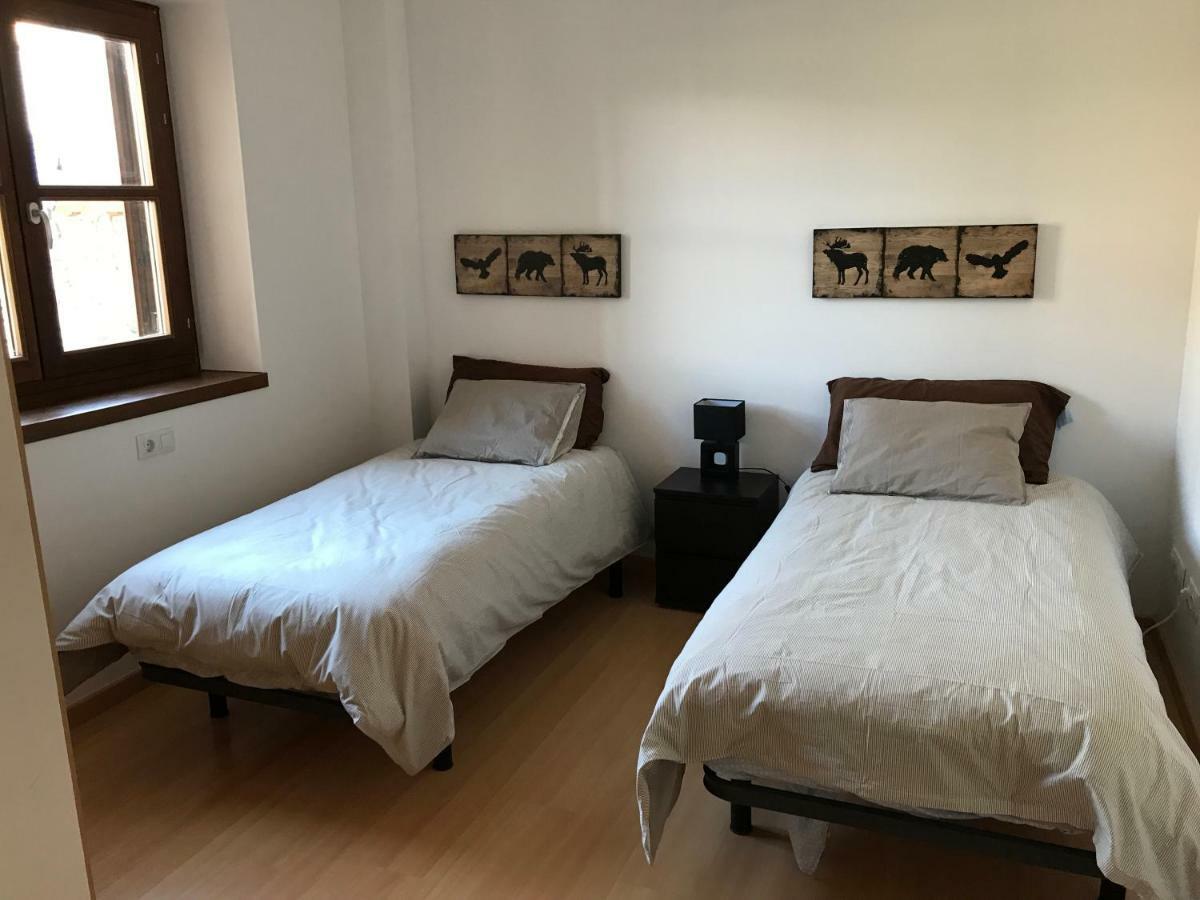 Apartamento En Бенаске Екстер'єр фото