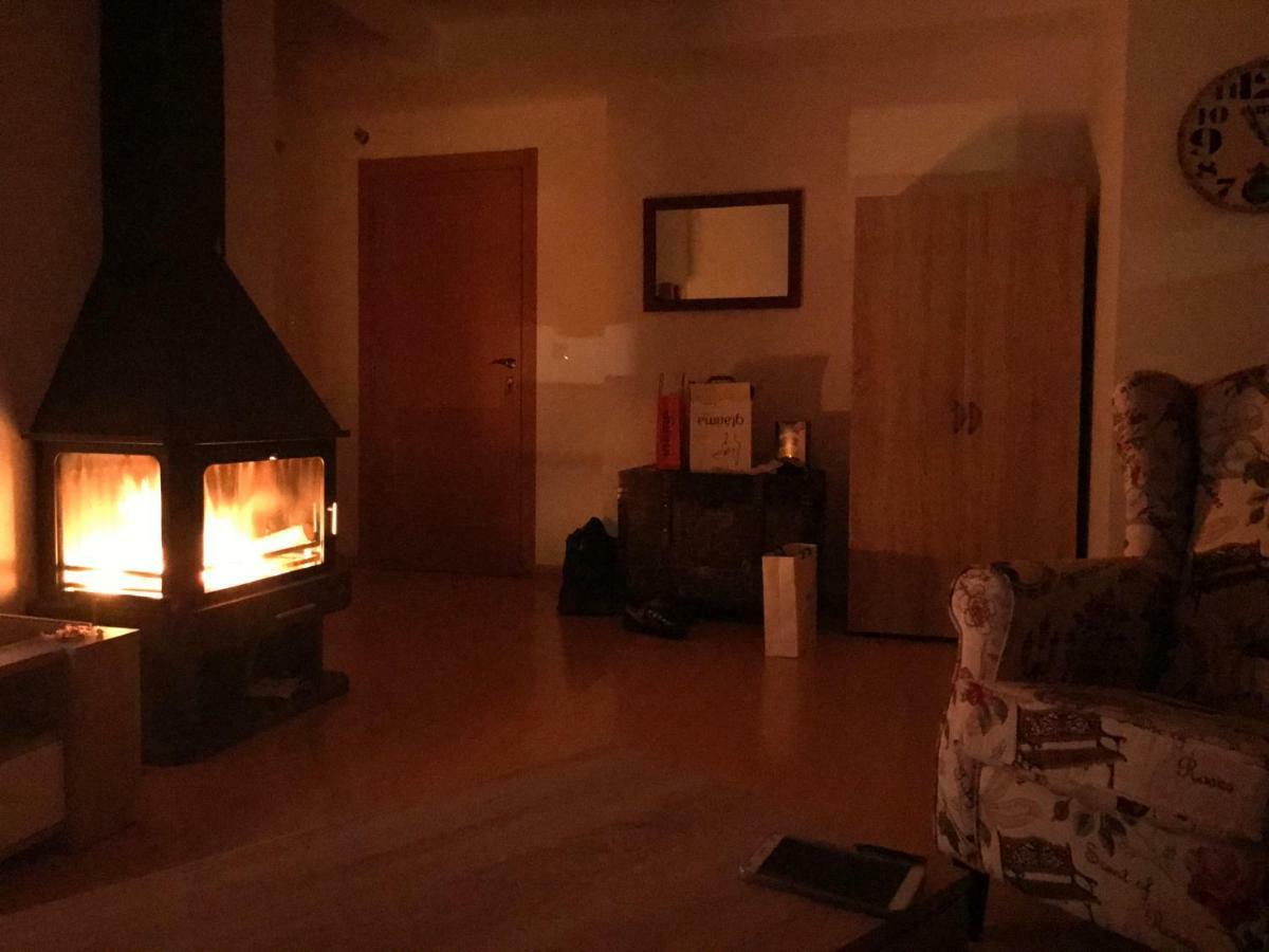 Apartamento En Бенаске Екстер'єр фото